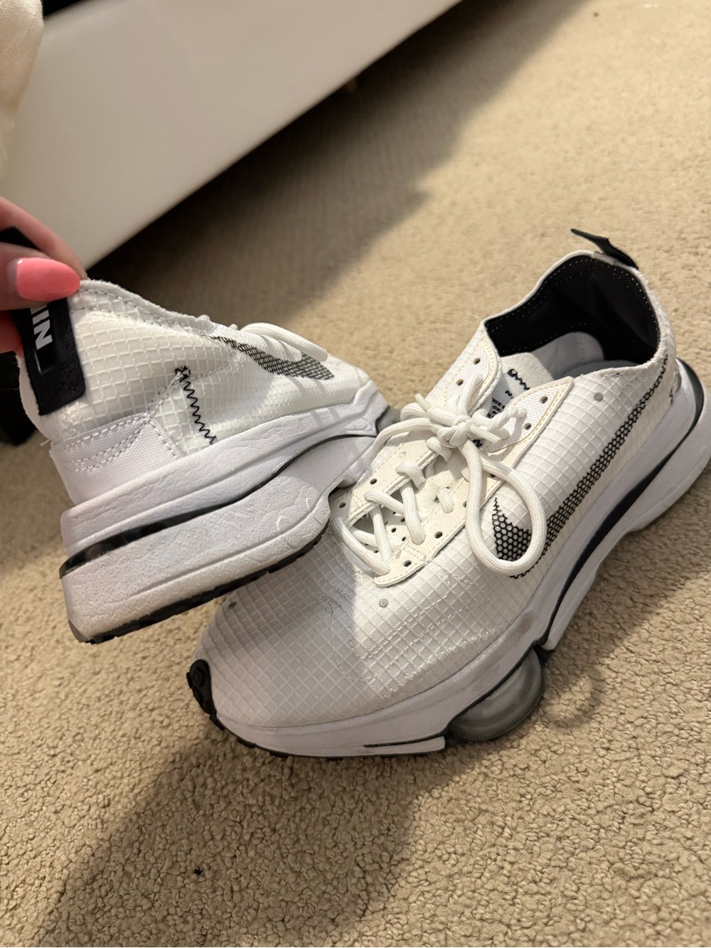 Nike White and Black Low-Top Air-Enhanced Sneakers - Picture 3 of 3